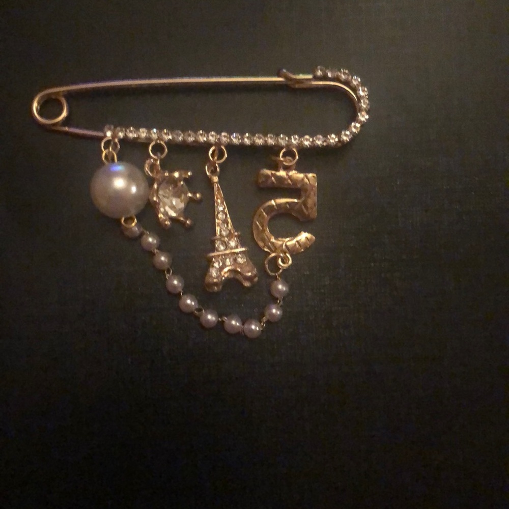 Gold design Brooch